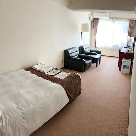 Sky Heart Hotel Koiwa Токио Экстерьер фото