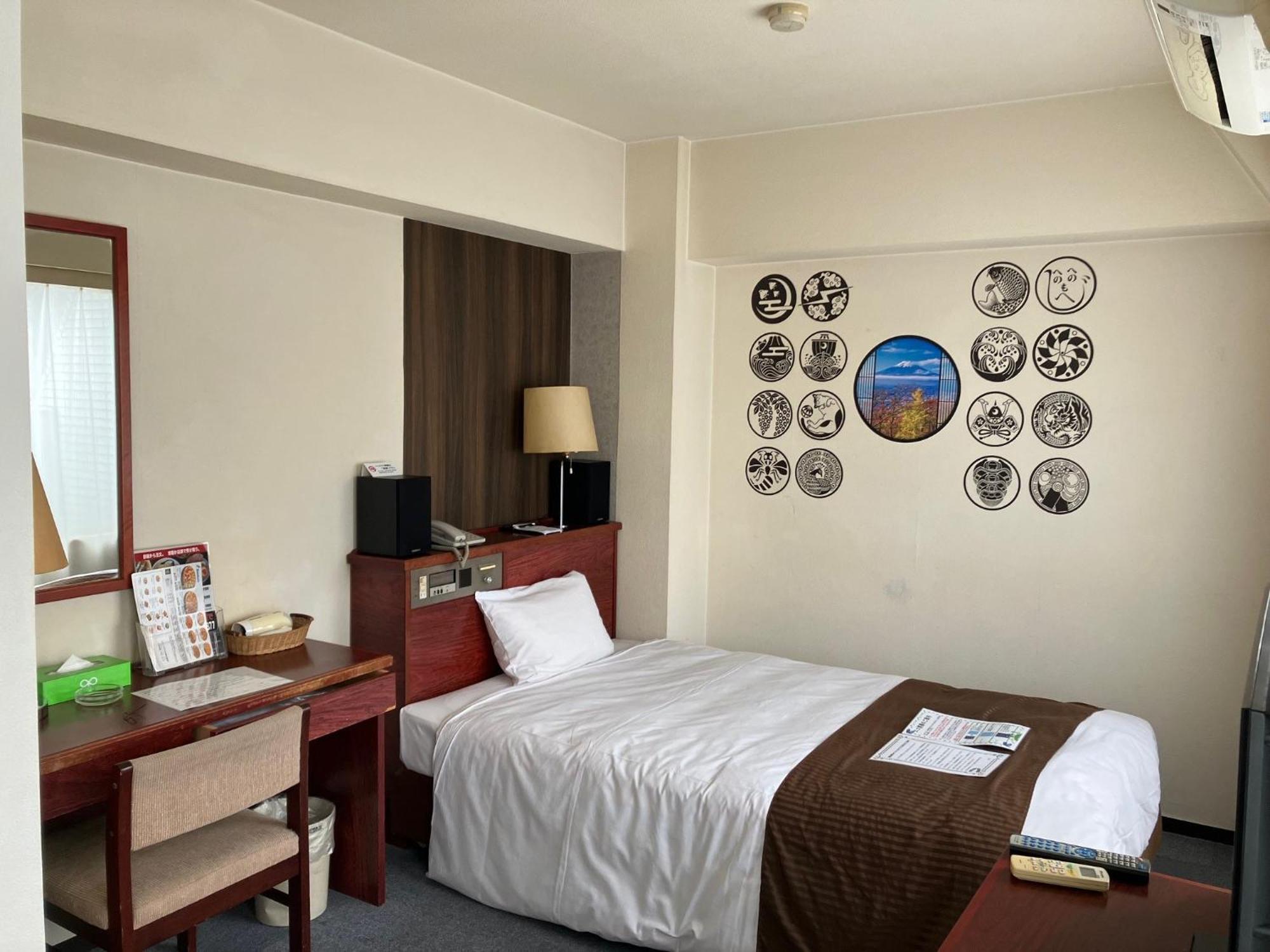 Sky Heart Hotel Koiwa Токио Экстерьер фото