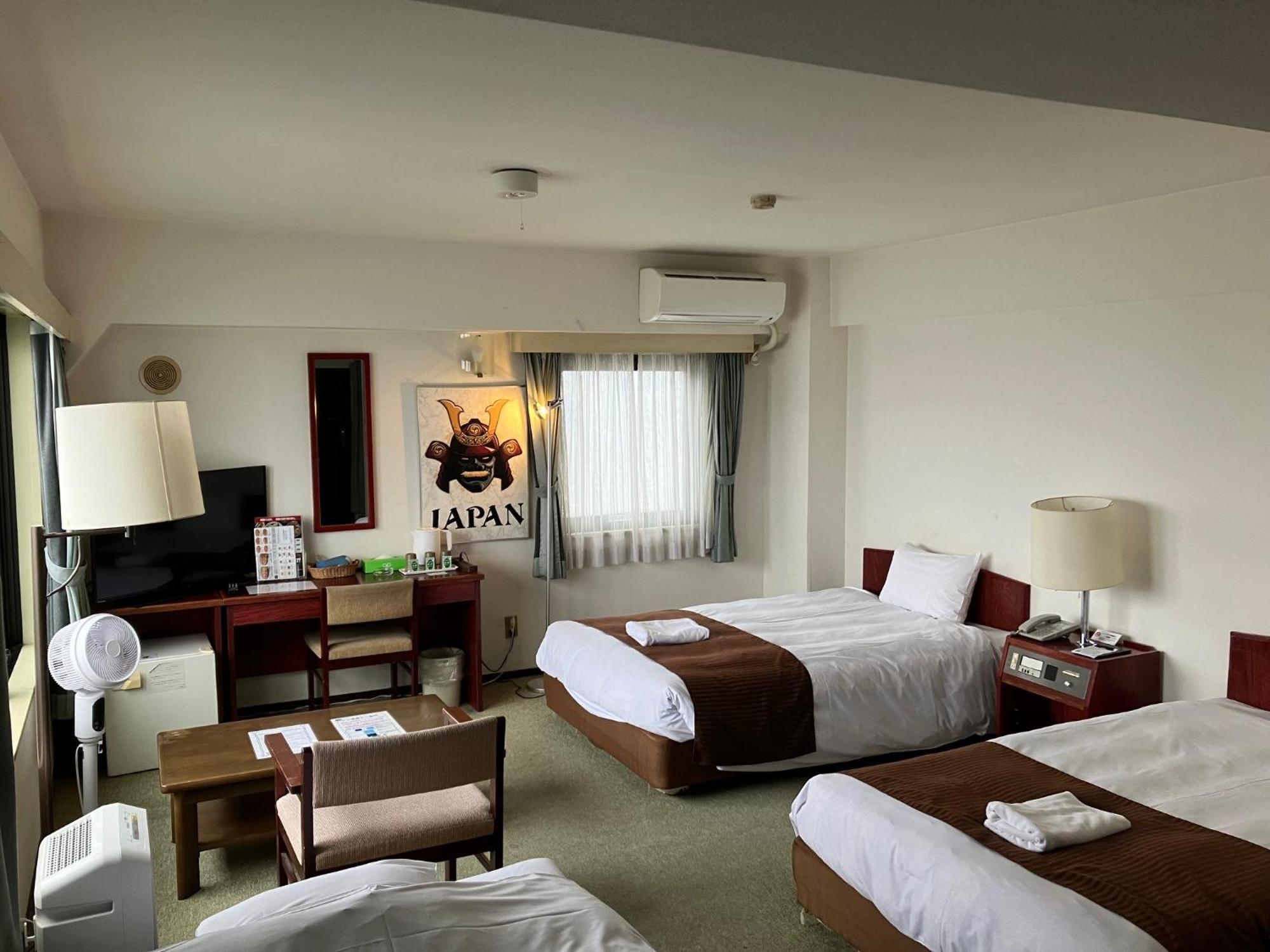 Sky Heart Hotel Koiwa Токио Экстерьер фото